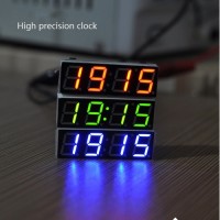 ساعت دیجیتال با قابلیت نمایش ساعت تاریخ دما و ولتاژ